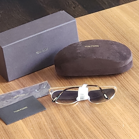 $390 Brand New 100% Auth Tom Ford Cliff 28P FT0450 Brown Gradient Sunglasses main image 6